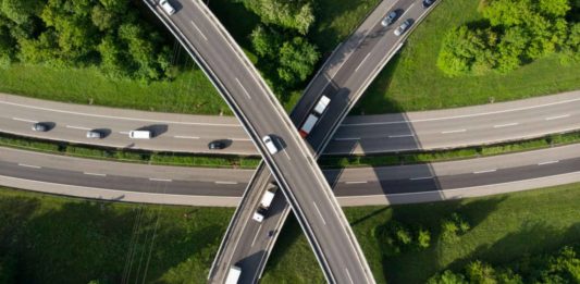 Privatizzare le autostrade è irresponsabile. A Berna stanno dando i numeri?