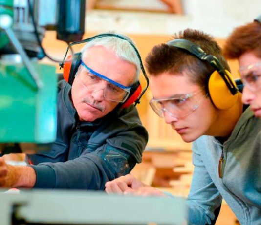 Giusto difendere i posti di apprendistato, ma questo sistema dà troppo potere al padronato!