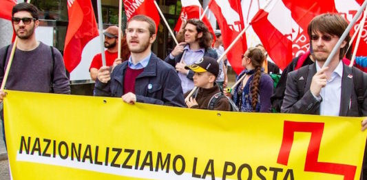 No alla privatizzazione di PostFinance! Sì alla regia federale!
