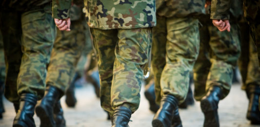 Una manifestazione “pacifista” con chi sdogana il Battaglione Azov e chiede l’invio di armi in Ucraina è un controsenso!