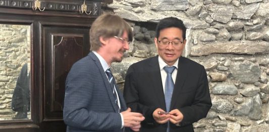 Gli insegnanti dell’Accademia Cinese di Governance in visita a Bellinzona