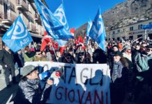 I “lavoretti estivi” degli studenti non devono trasformarsi in sfruttamento!